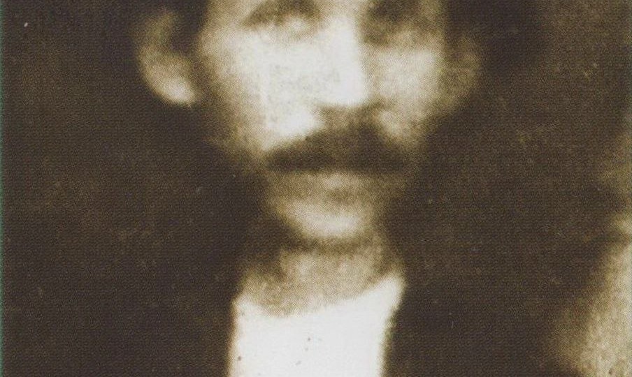 В самом начале Сталинградской битвы Иван Павлов попал в плен и оказался в лагере смертников