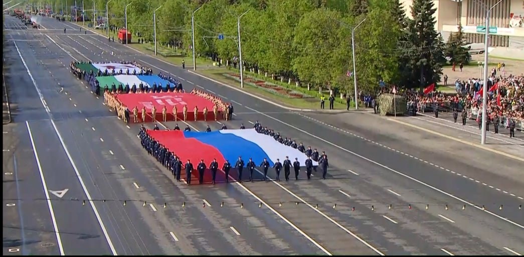    Кадры с Парада Победы в Уфе