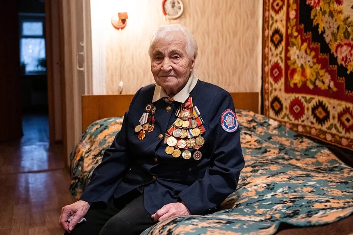    Савельева Нина Анатольевна.