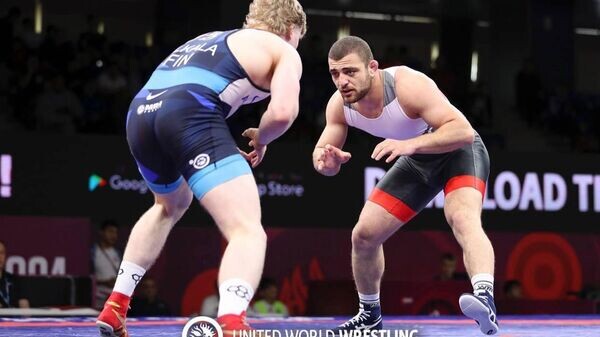    © United World Wrestling