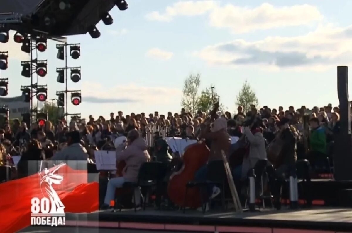    Главный концерт Дня Победы будут вести Златопольская и Малахов