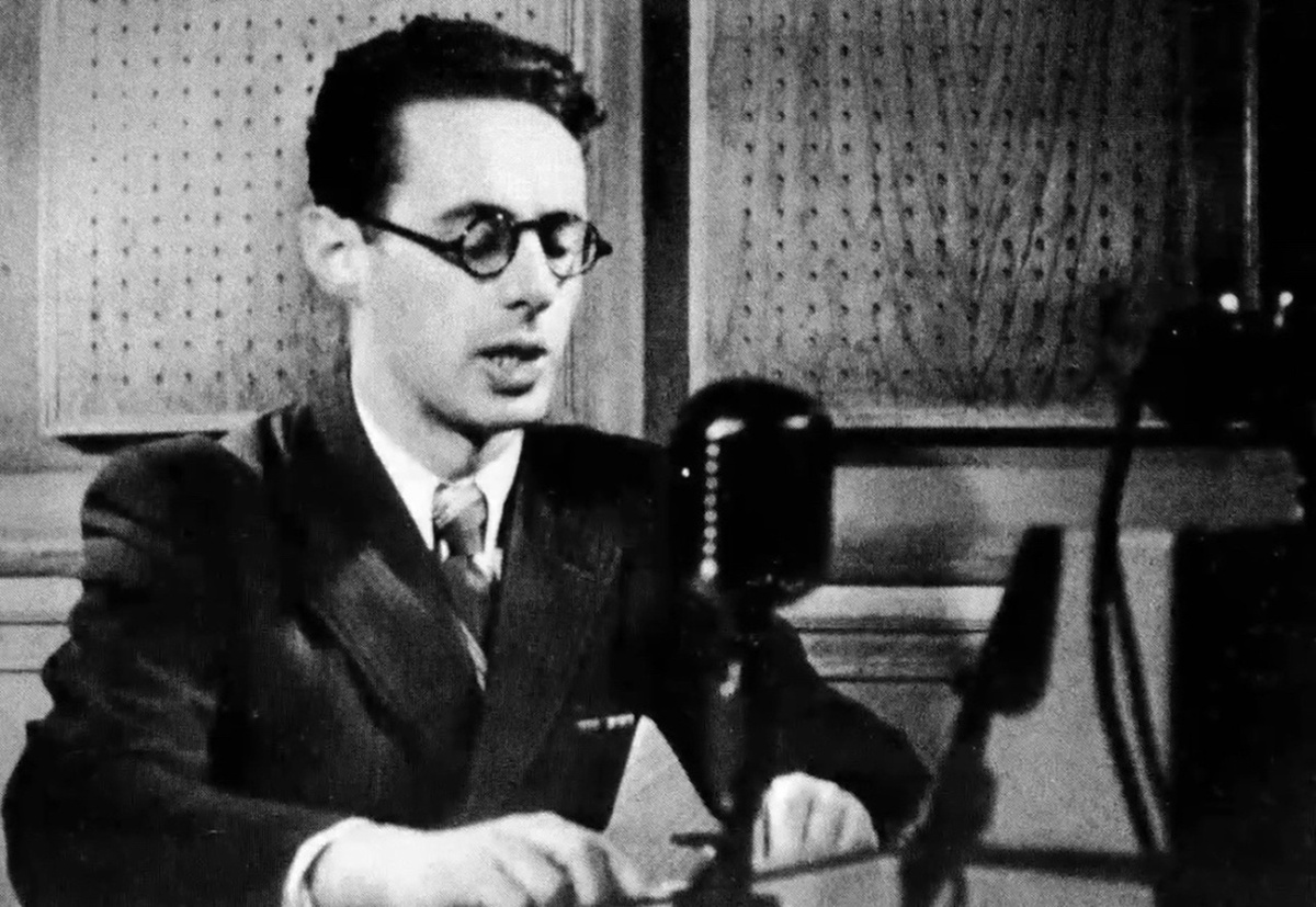    Говорит Москва! Война окончена! Фашистская Германия полностью разгромлена!