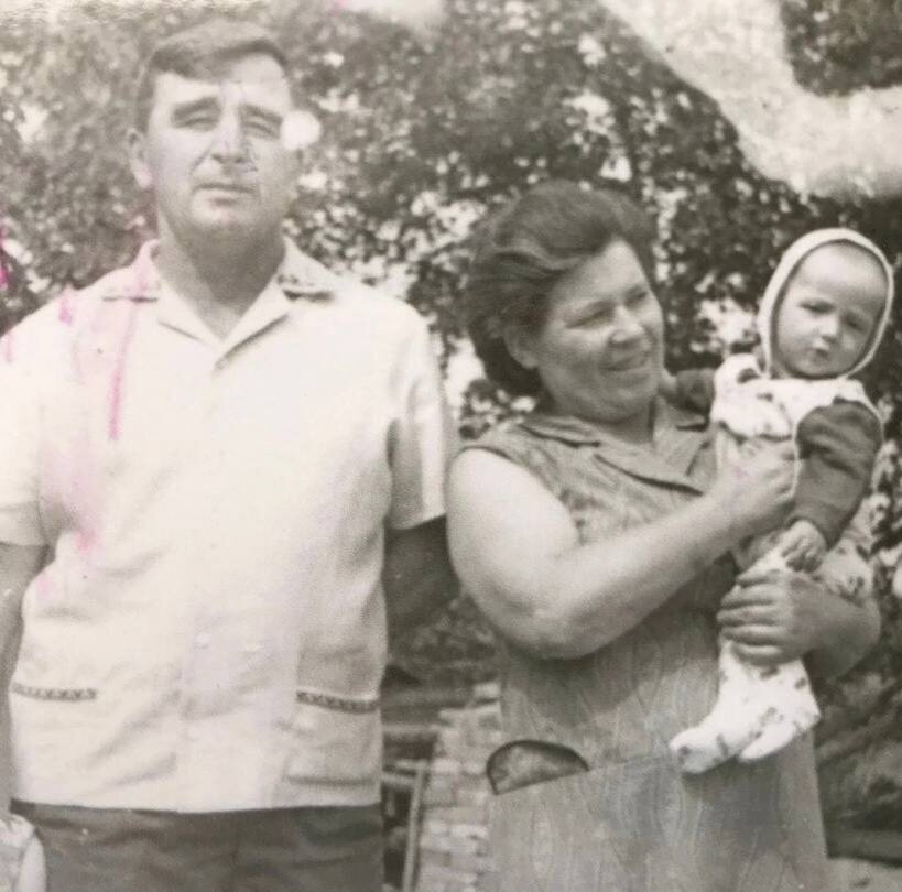 Ваш Настоящий Ботаник с бабушкой Лидой и дедушкой Колей