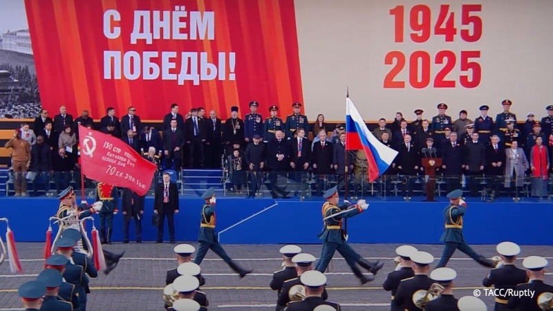    На Красной площади проходит парад в честь 80-летия Победы в Великой Отечественной войне
