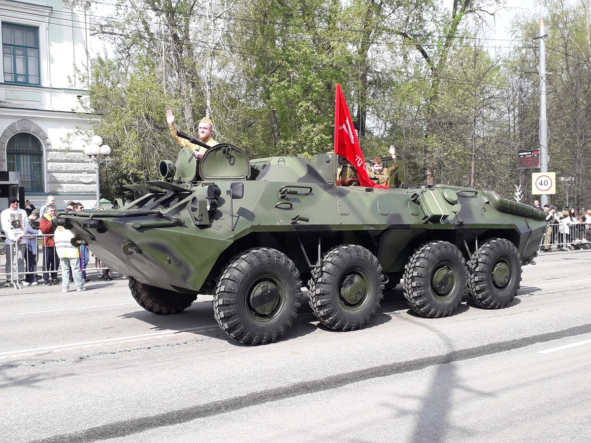 Бронетранспортер БТР-70