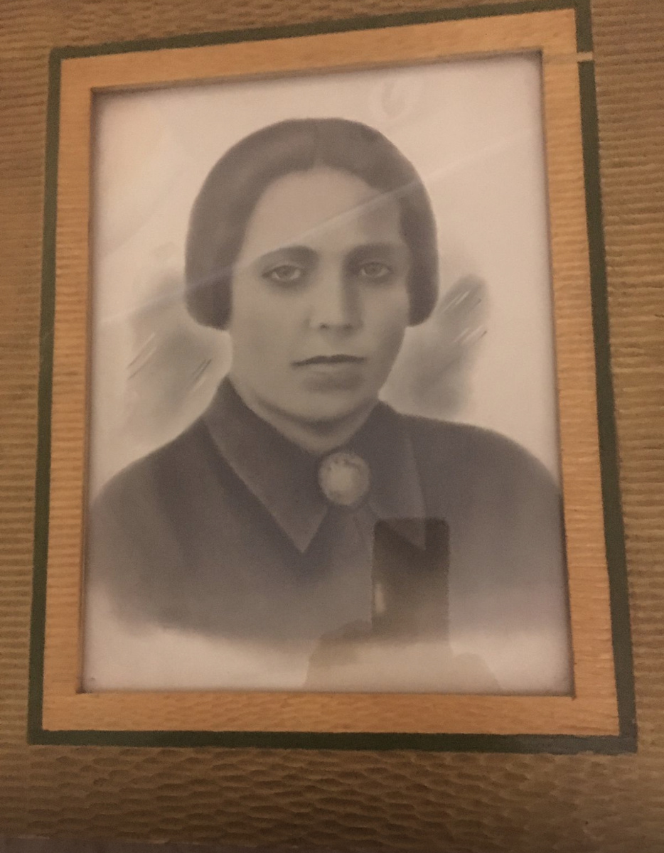 Портрет моей бабушки Наташи. Родилась в 1913 году. Революция, война, семеро детей. Все одолела, все смогла.