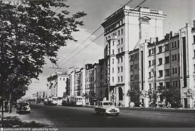 Жилой дом уже построен, 1955. Автор фото: Н. Кулешов. С сайта www.pastvu.com.