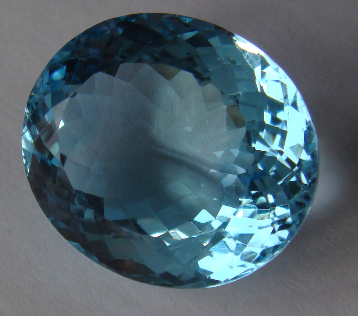 Топаз из Бразилии (коллекция НОНЫ ДРОНОВОЙ)