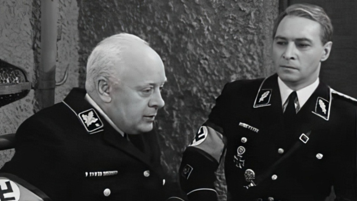 Кадр из к/ф "Семнадцать мгновений весны". 