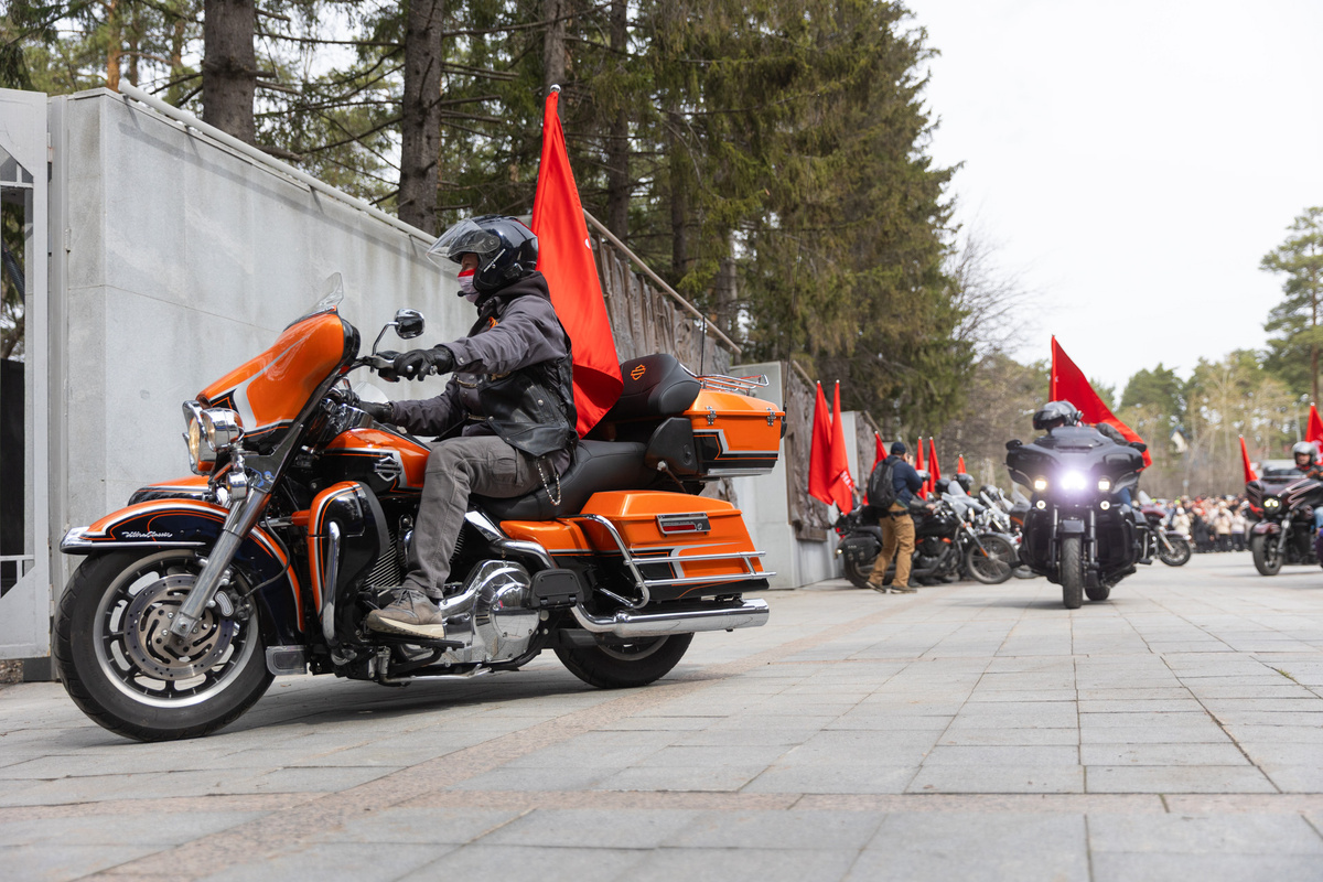 Байкеры проехали в День Победы.  Фото: Фото: ФедералПресс / Иван Кабанов