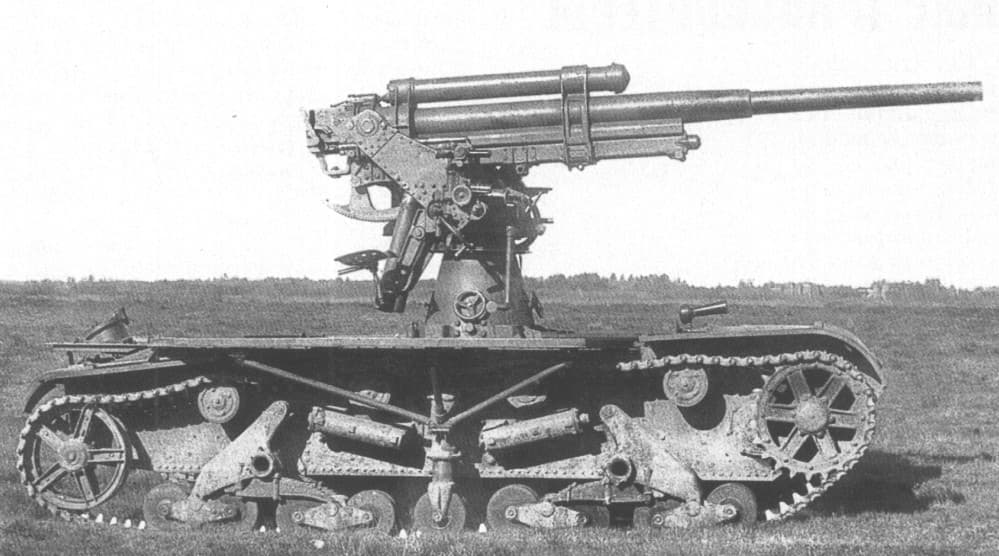 Шасси зенитной самоходной артиллерийской установки СУ-6. Фотография в свободном доступе.