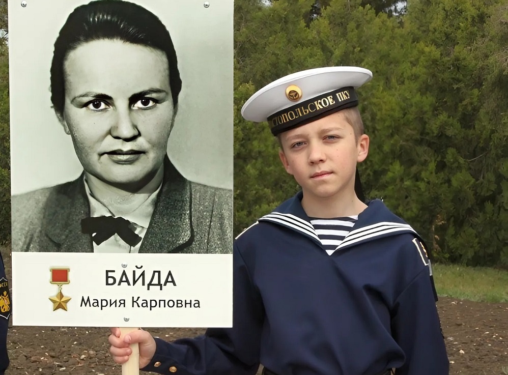    Она сражалась врукопашную…