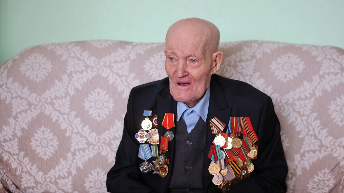    Ветеран Великой Отечественной войны Николай Шакуров. Фото: Андрей Ткачёв / «Ямал-Медиа»