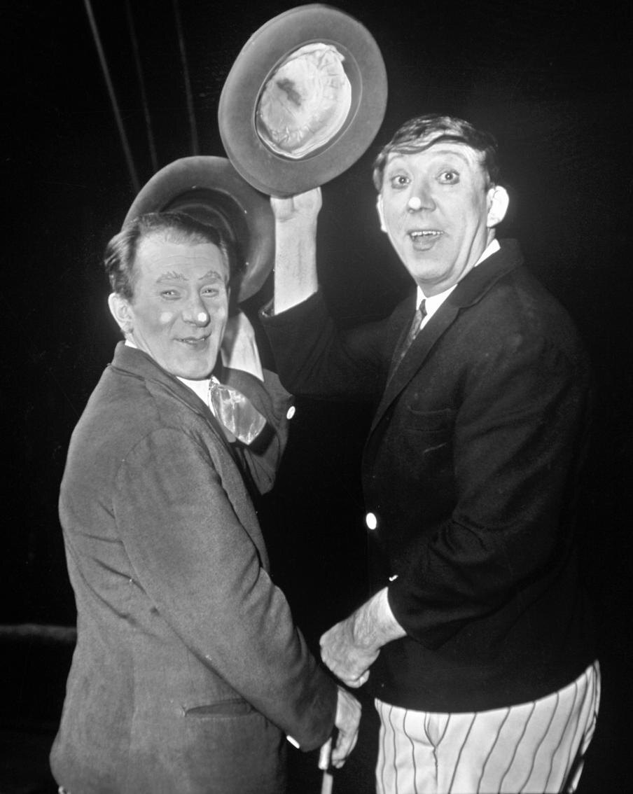 1970 год. Клоуны Юрий Никулин (справа) и Михаил Шуйдин на арене Московского цирка. Панярский / © РИА "Новости 