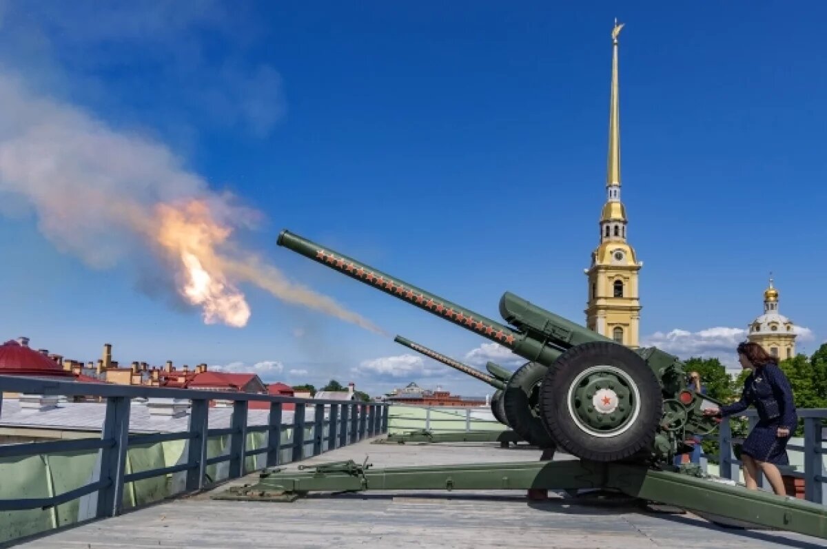    Полуденный выстрел в День Победы произвела блокадница Марианна Курилович