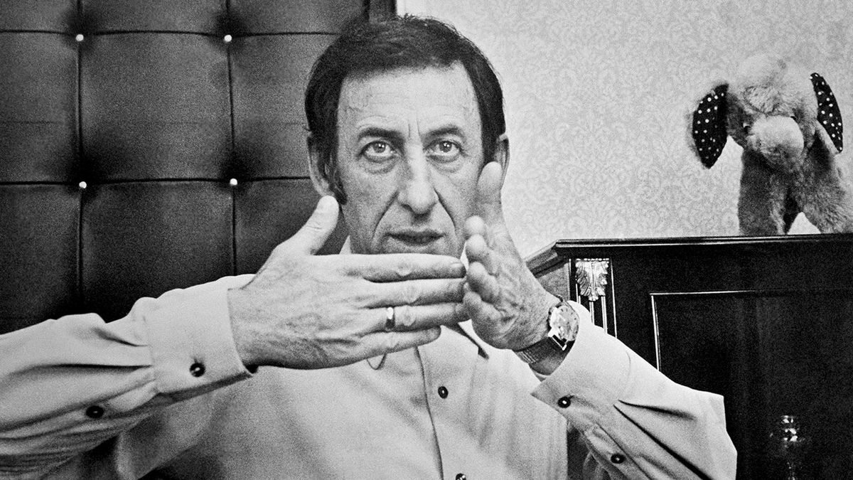 Владимир Басов