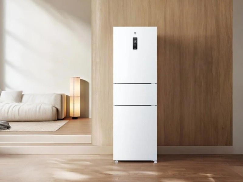    Xiaomi выпустила компактный трёхдверный холодильник на HyperOS