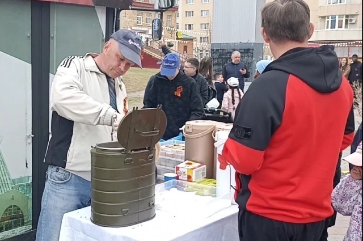    На одной кухне для горожан приготовили более 300 порций каши.