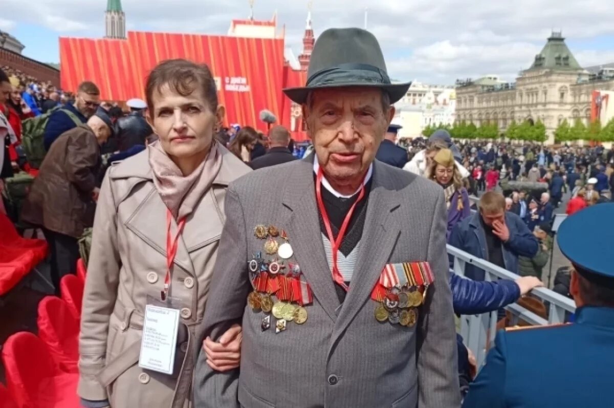    102-летний ветеран из Рязани побывал на Параде Победы в Москве