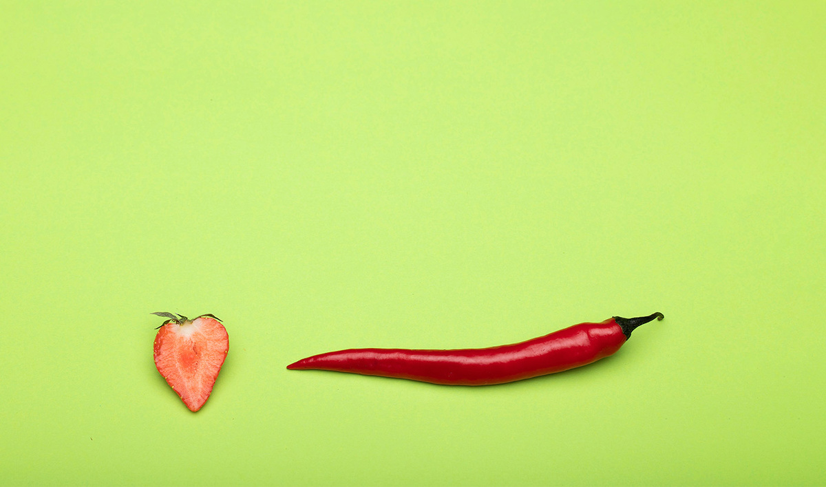 Как ненавязчиво флиртовать с парнем? Фото: Deon Black https://unsplash.com/@deonblack