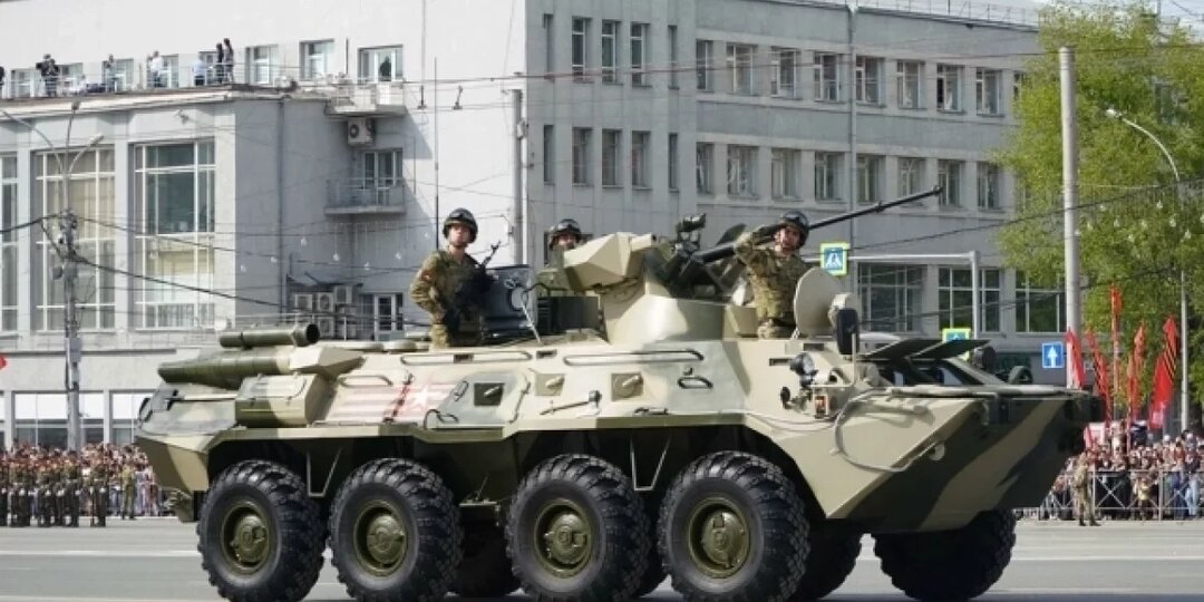“Твой выбор”: новосибирцам 9 мая напомнили о службе по контракту