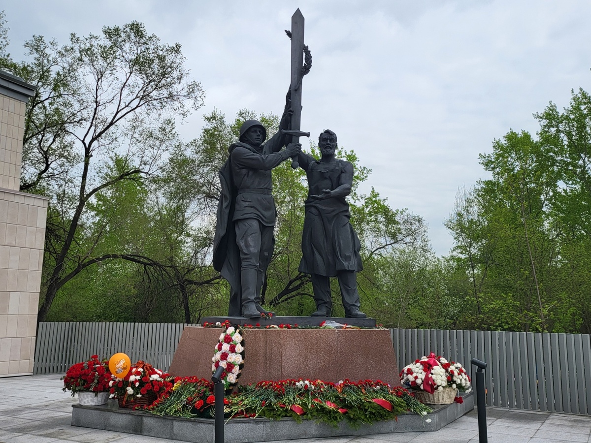 9 мая 2025 г. Красноярск. Мемориал Победы. Фото автора. 