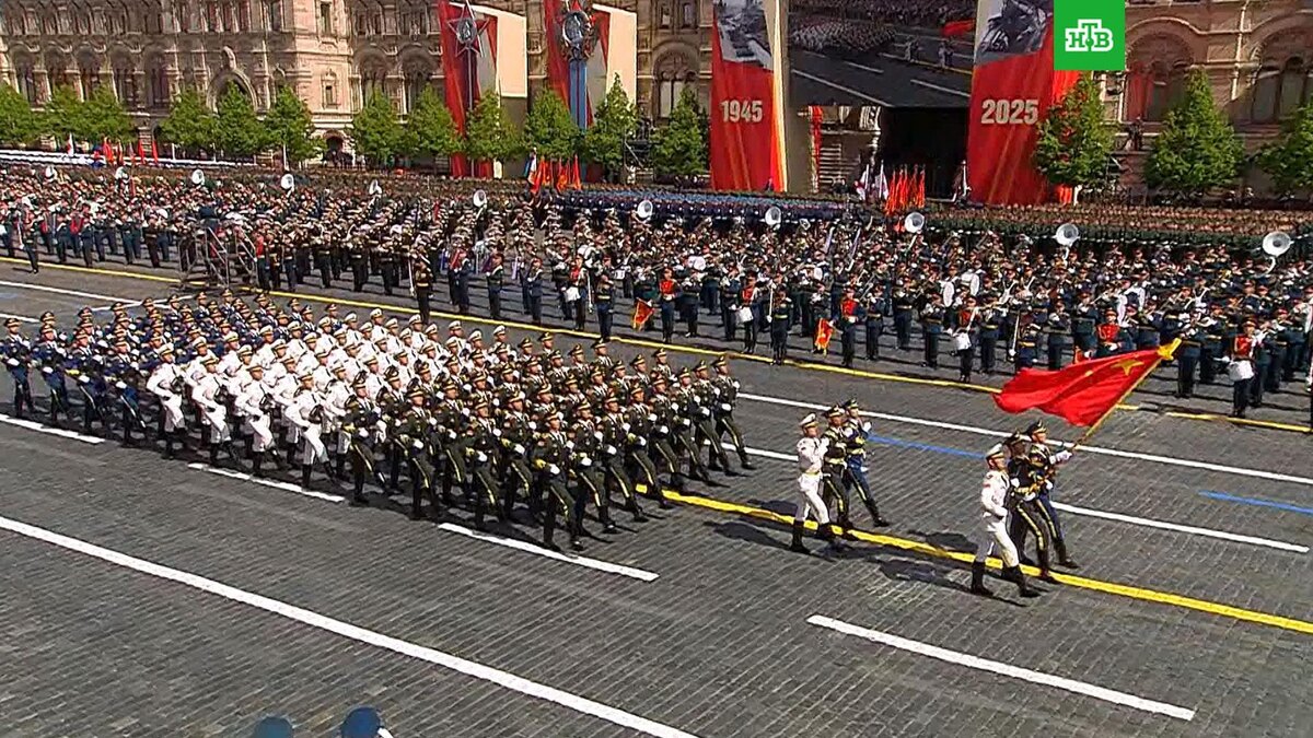    Военные дружественных стран приняли участие в параде на Красной площади