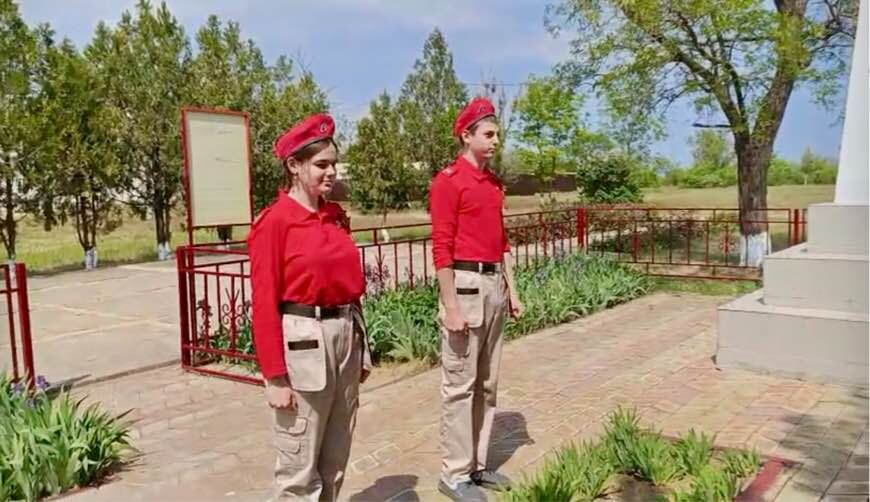 Юнармейцы в почётном карауле. Фото племяннцы Ксении