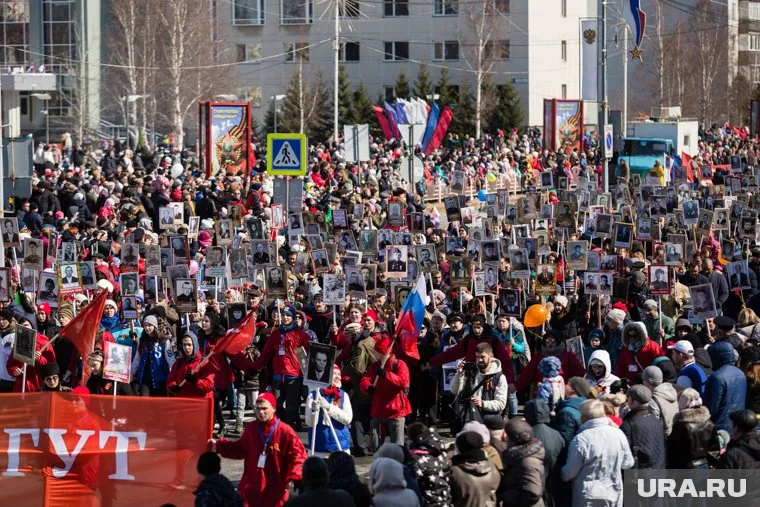 Юбилейный День Победы прошел в ХМАО необычайно масштабно
Фото: Александр Кулаковский © URA.RU
