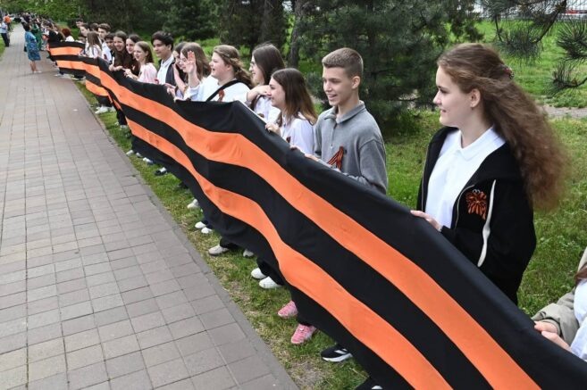    Георгиевская лента на улице им. Мачуги в Краснодаре / krd.ru