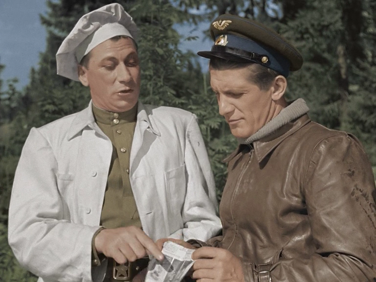 ❝ Легче Медного всадника в ЗАГС свести, чем одного из нас. ❞
Фото: beesona.pro