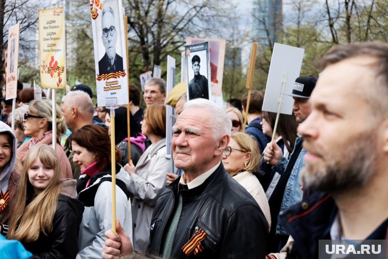 «Бессмертный полк» объединил тысячи неравнодушных
Фото:Анастасия Соргина © URA.RU