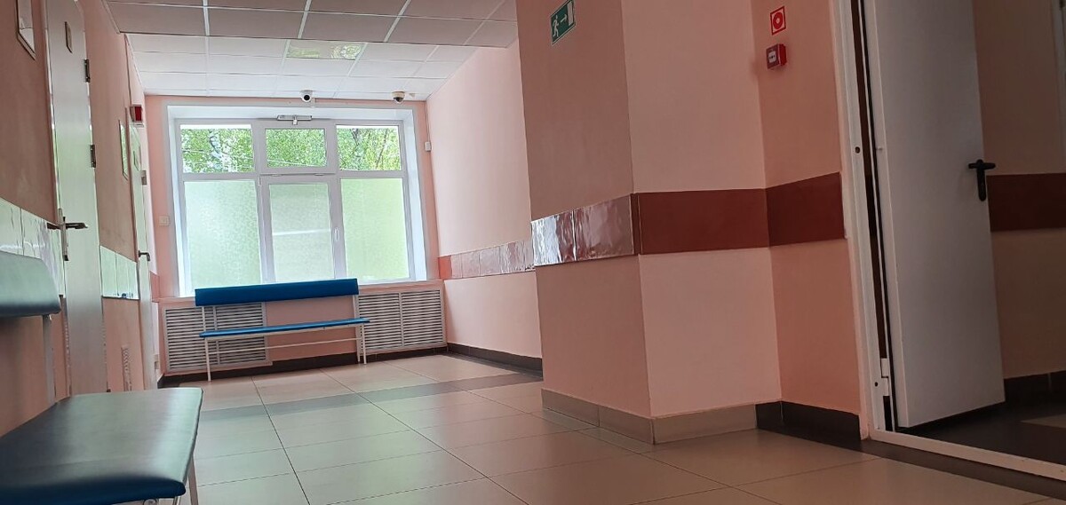 Неоложка находится в 200 метрах от места  праздноания победы. г Пенза  А от нас в другом городе за 58 км от нас. Лунино. Тут ... тихо, потому что всё перекыто.