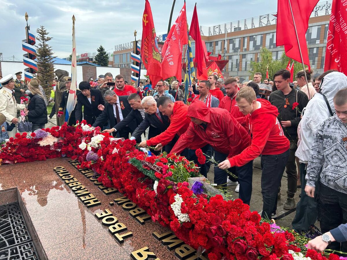Фото: «Красный темник (Александр Сафронов)»
