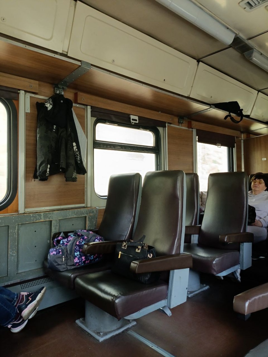 Электричка внутри