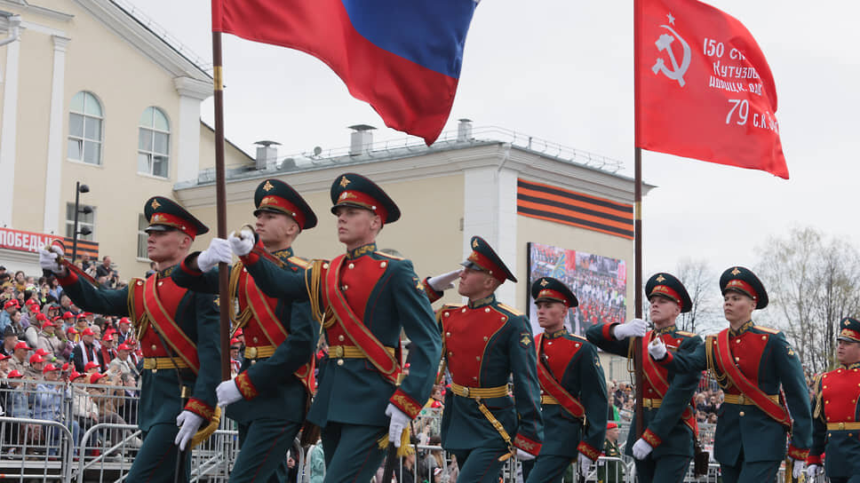 Военный парад в Верхней Пышме .📷Фото: Марина Молдавская / Коммерсантъ