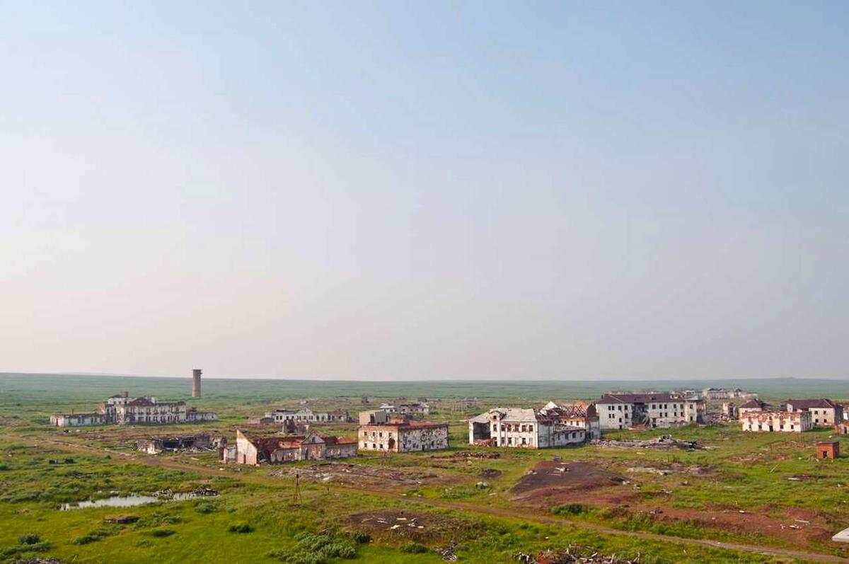 Город-призрак Хальмер-Ю. Источник: Яндекс картинки