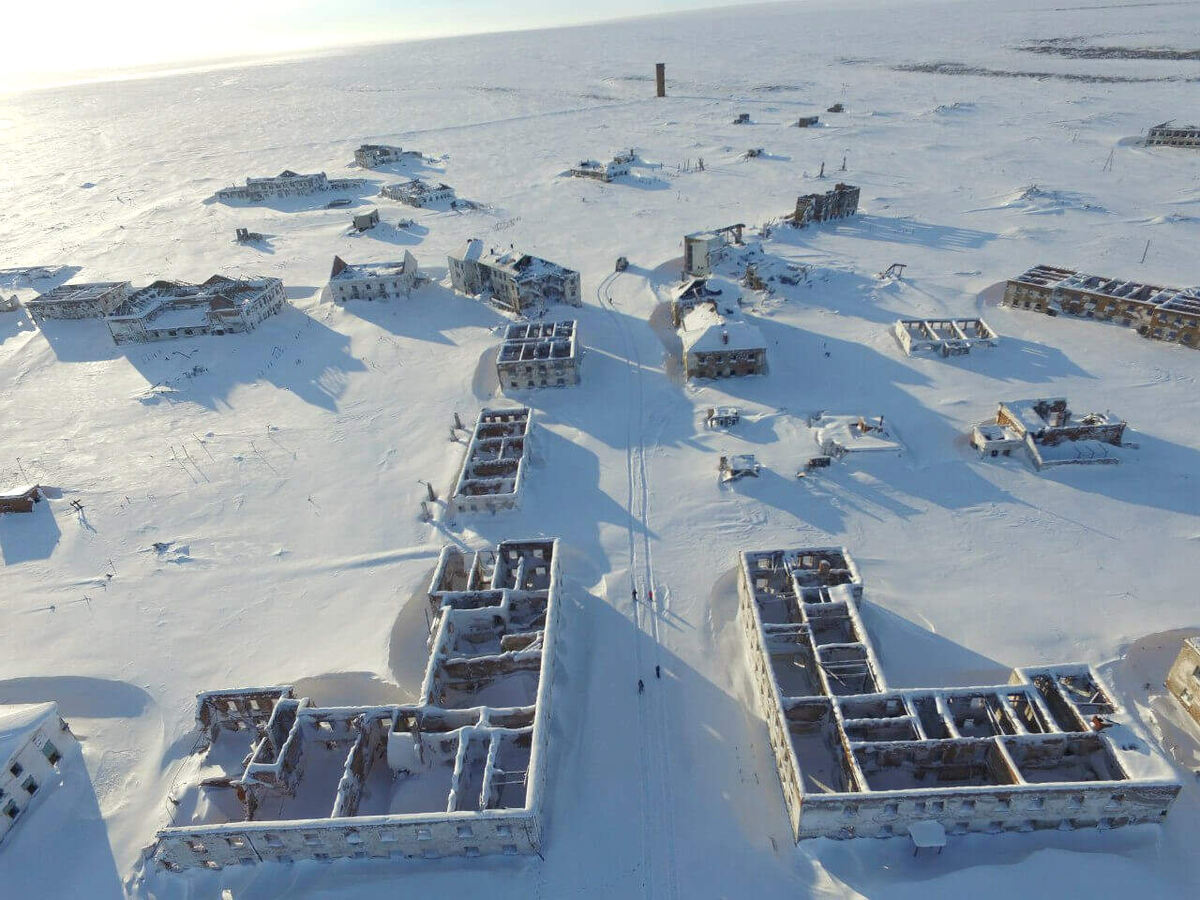 Вид на заснеженный Хальмер-Ю. Источник: Яндекс картинки