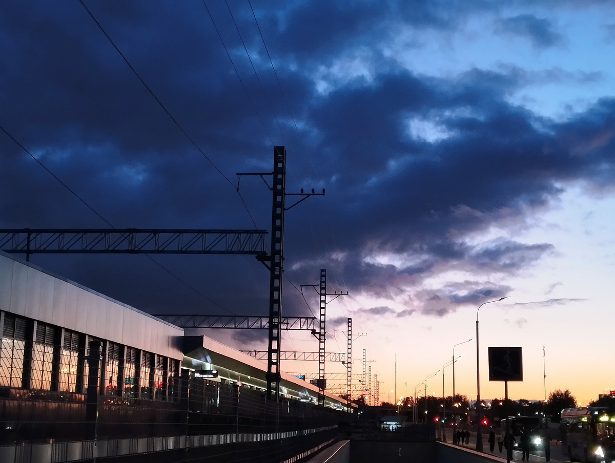 09.05.2025 г, пятница. Май в Лианозово. ЗДЕСЬ и далее фото автора и(или) из личного архива автора, если не указано иначе.