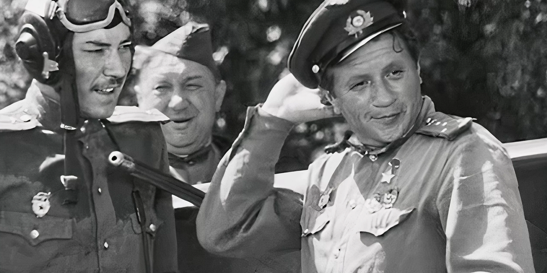 Покрышкин помог съемкам фильма «В бой идут одни „старики“»