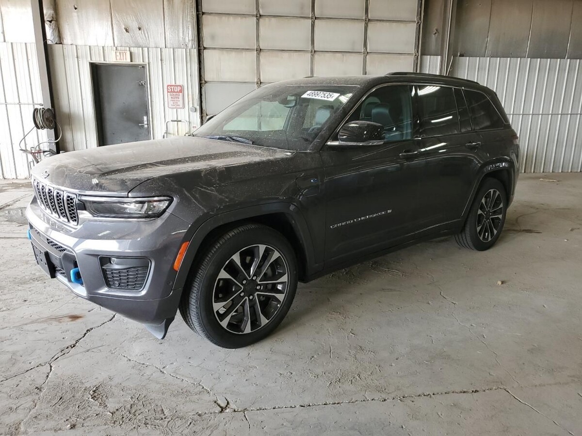 Фото: Jeep Grand Cherokee (drom.ru)