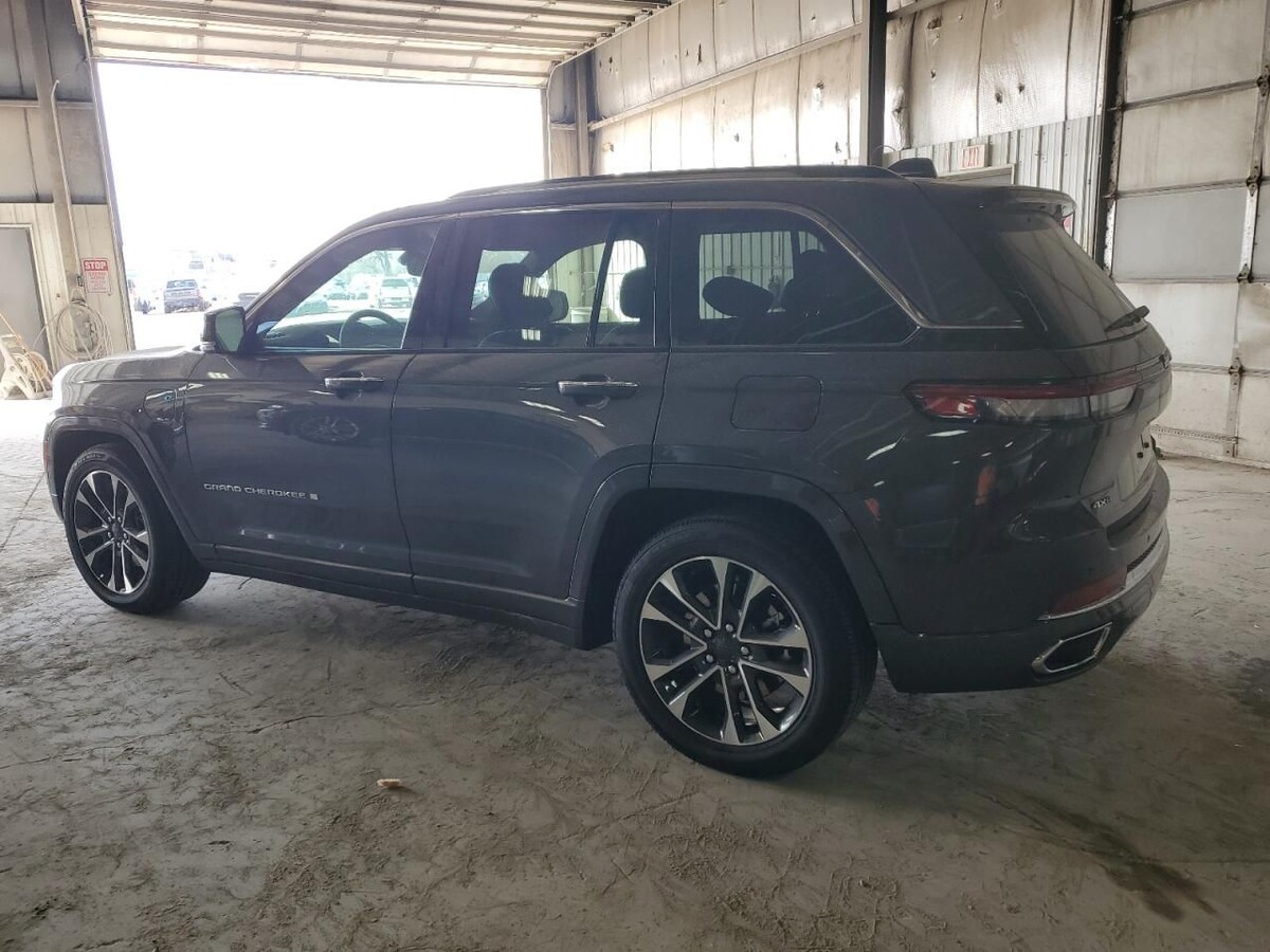 Фото: Jeep Grand Cherokee (drom.ru)