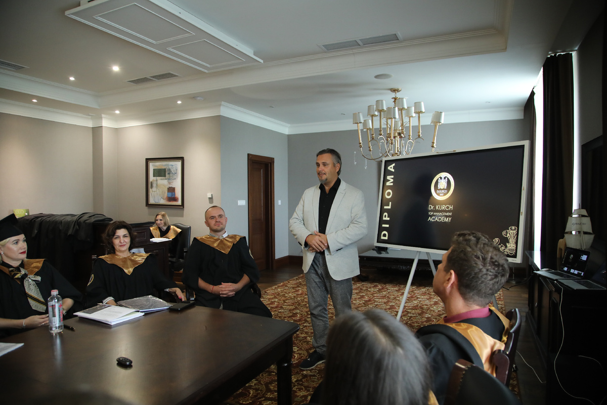На одном из модулей Академии ТОП Менеджмента Dr.KURCH