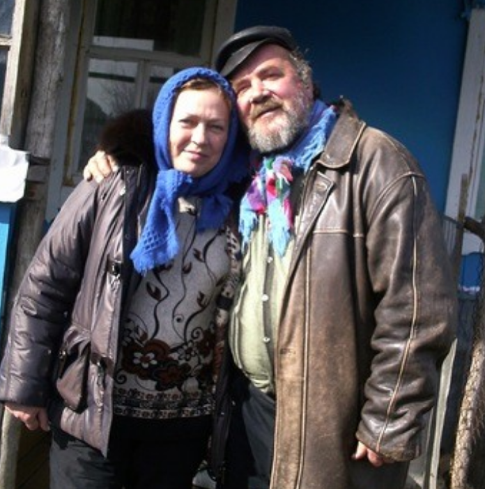 В Погореловке. Нина Стручкова, Виктор Петров