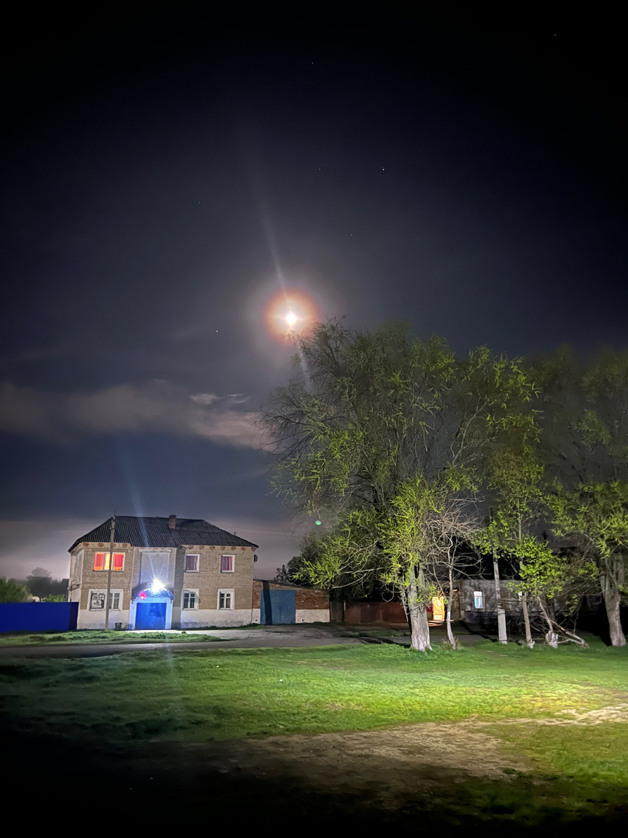 Фото автора. В каком-то я волшебном месте пишу эту астросводку. Пусть здесь останется. 