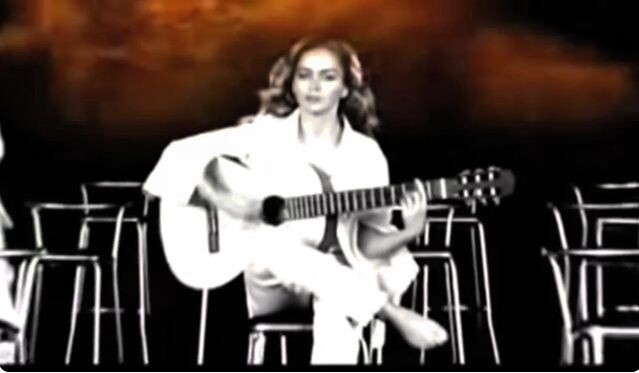 Юлия в клипе Игоря Николаева "5 причин"