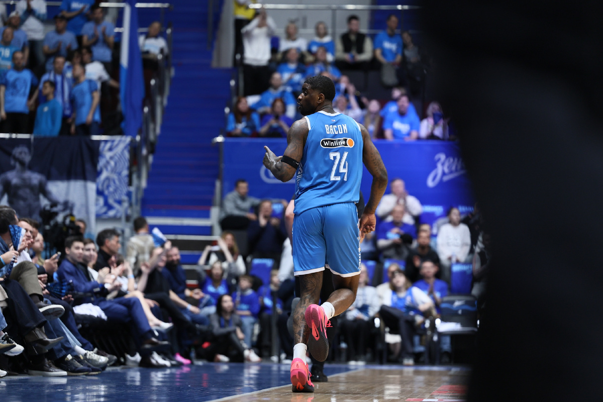 Дуэйн Бэйкон