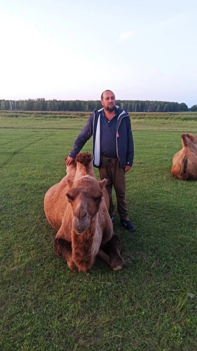    Табриз и его любимцы. Фото: Из личного архива/ Табриз Аллахяров