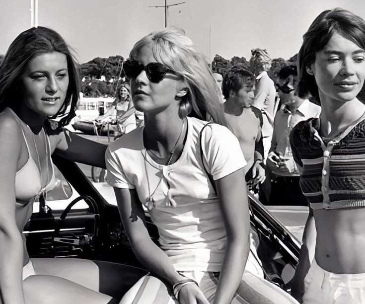 Шейла, Сильви и Франсуаза Арди на отдыхе