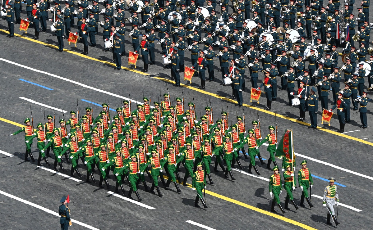 Военнослужащие Вооружённых сил Туркменистана на параде, посвящённом 80-летию Победы в Великой Отечественной войне. Фото: Максим Богодвид, РИА «Новости»